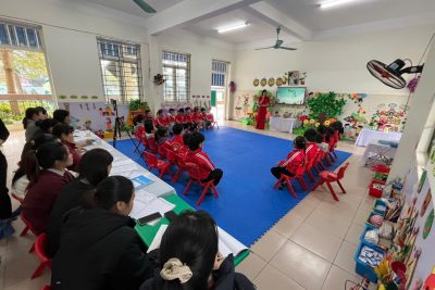 Trường mầm non A Tân Thanh tổ chức Sinh hoạt chuyên môn cấp trường